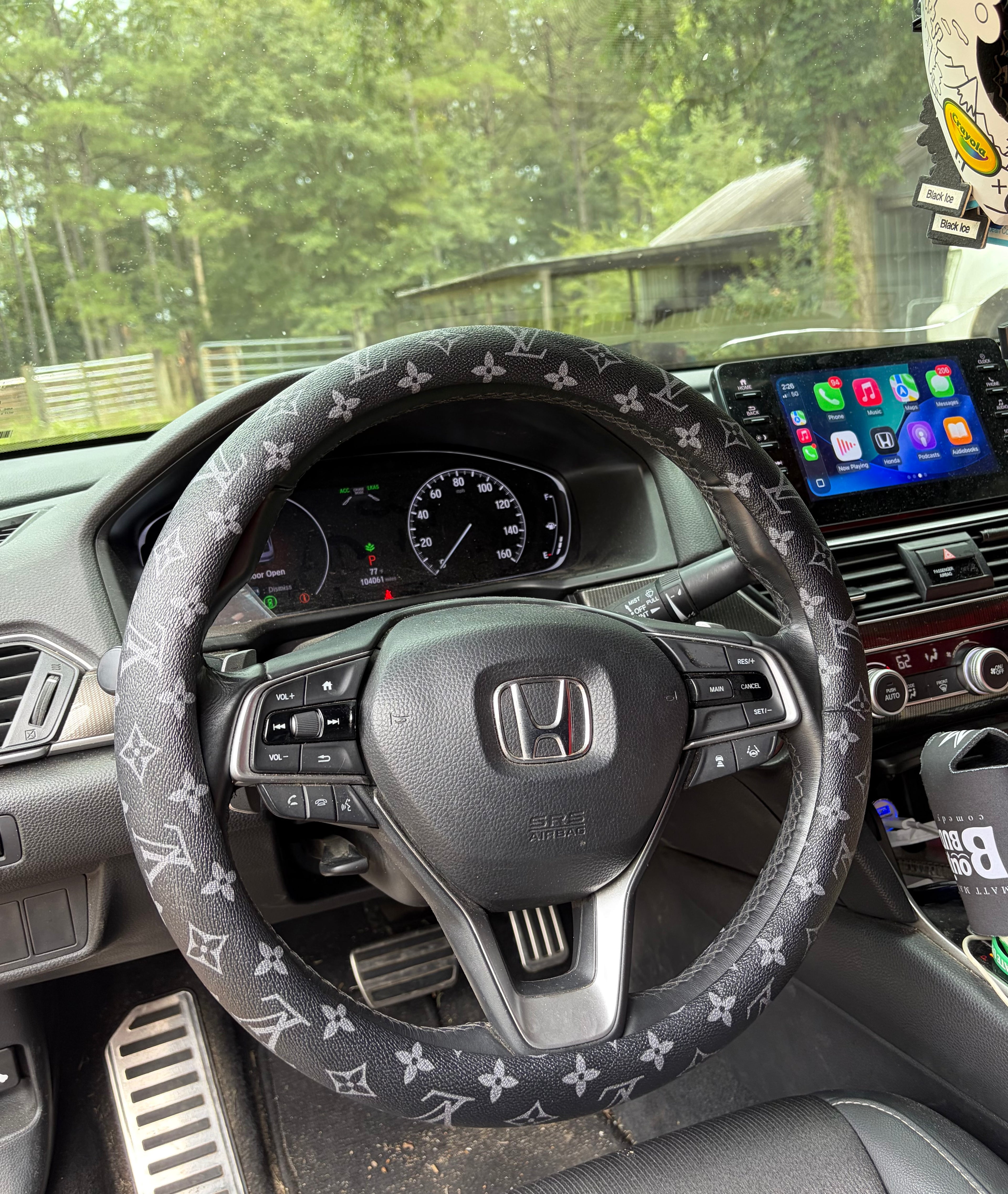 LV Steering Wheel Covers