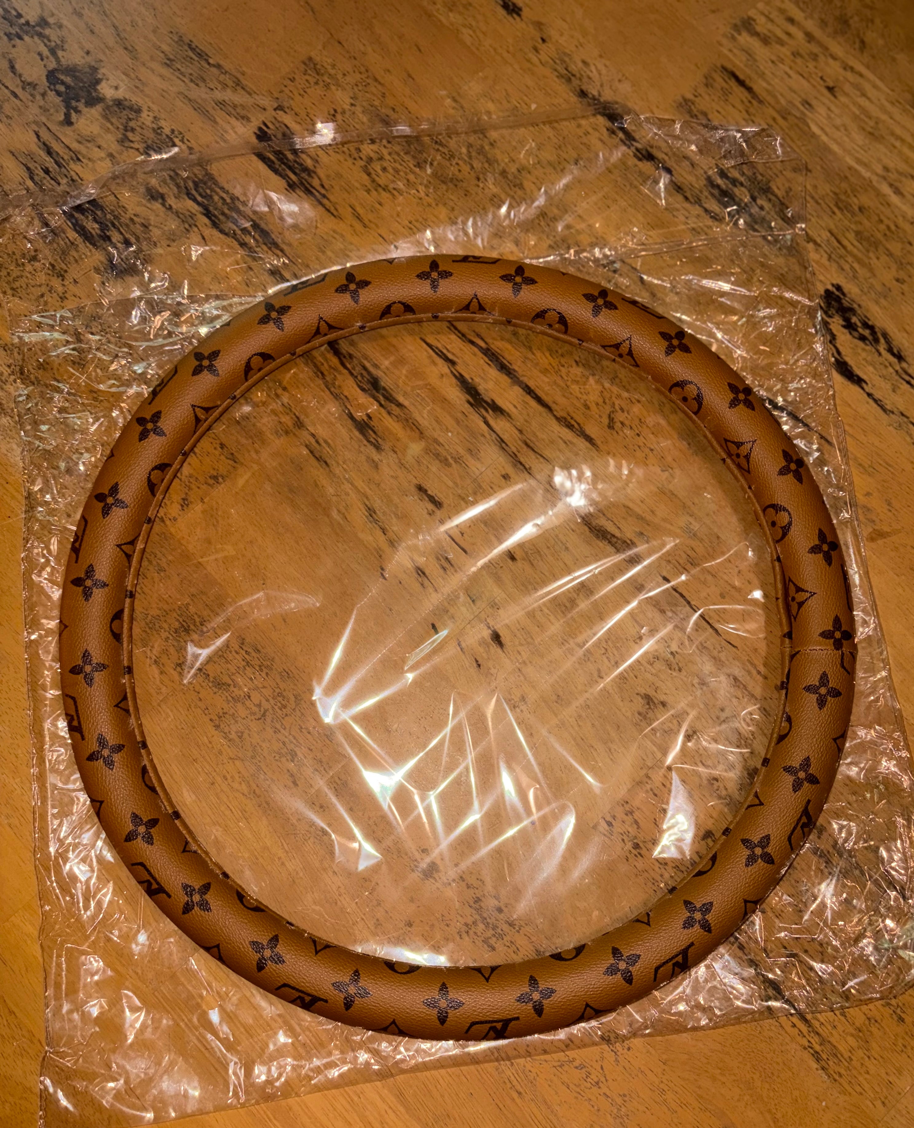 LV Steering Wheel Covers