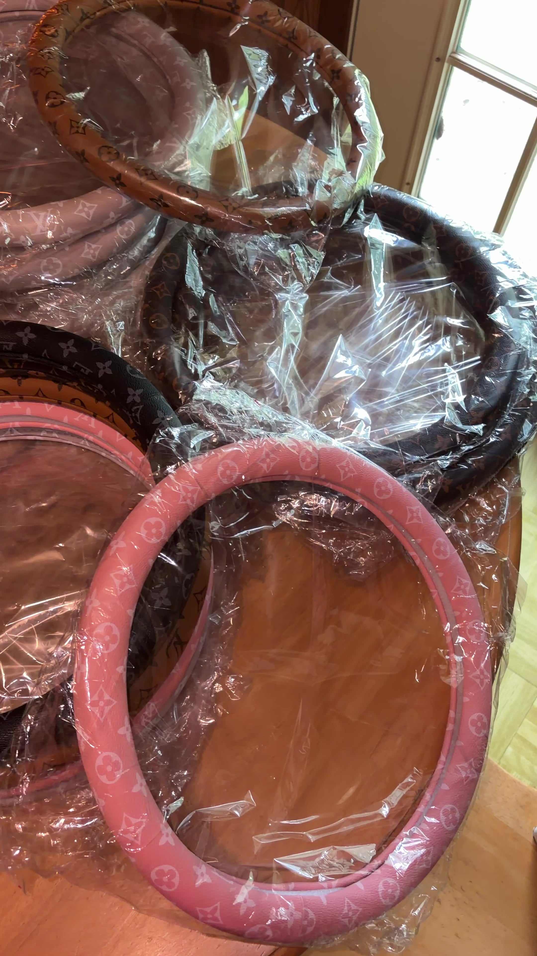 LV Steering Wheel Covers